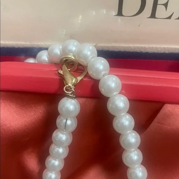 Coach Coral Amanda Satin Darcy Kiss Lock Clutch w/unbranded pearl strap - Picture 15 of 17